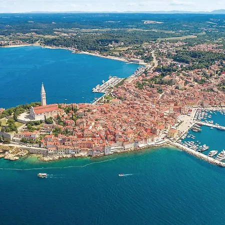 Lovely Apartment In Rovinj With Wifi Appartamento *
