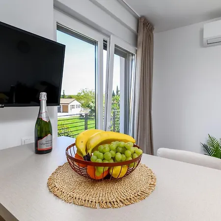 Appartamento Lovely Apartment In Rovinj With Wifi